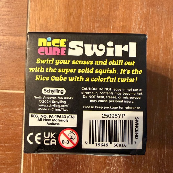 Nice Cube Swirl - Purple and Pink - Picture 3 of 4